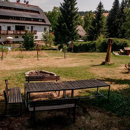 Styl מלון Bedřichov